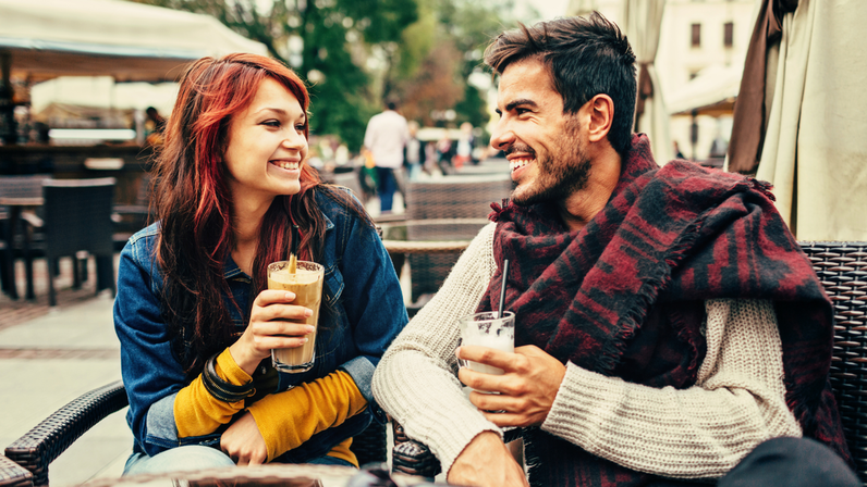 couple on coffee date